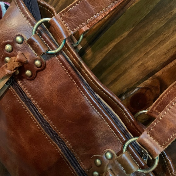 Ariat Women's Brown and Multicolor Shoulder Bag - Picture 5 of 11